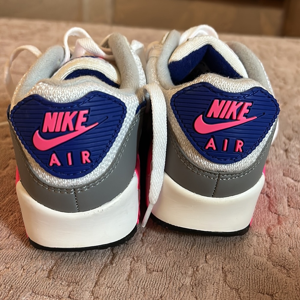 Shoes - Picture 2 of 3